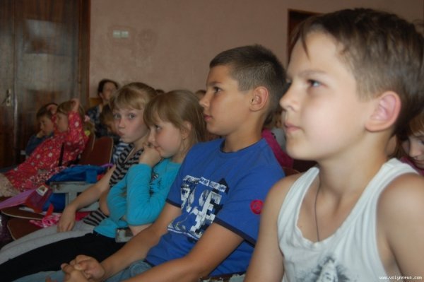 Луцьким дітям показали, як в Японії билися на мечах. ФОТО