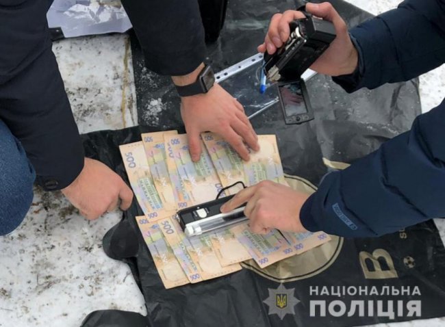 Сільському голові з Волині, якого зловили на хабарі, «світить» до 4 років тюрми