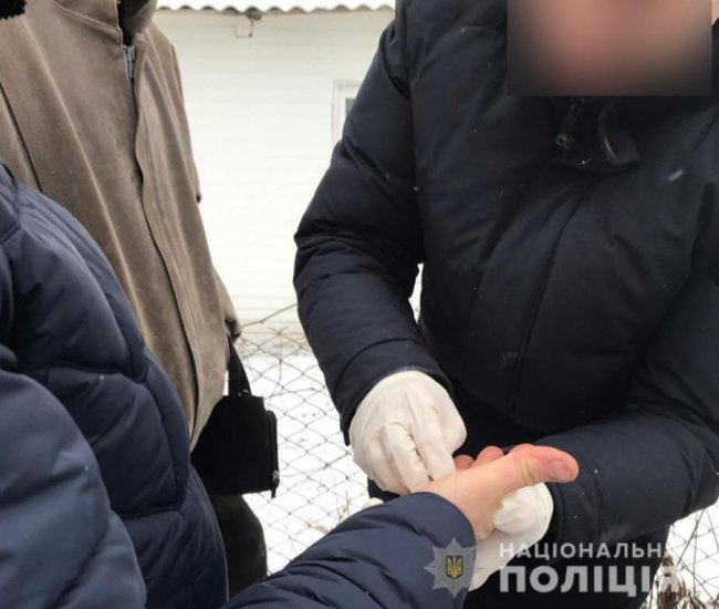 Сільському голові з Волині, якого зловили на хабарі, «світить» до 4 років тюрми