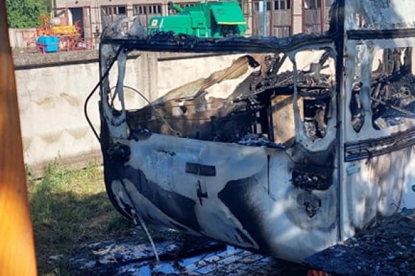 У селі Крупа невідомий підпалив аеродром. ФОТО