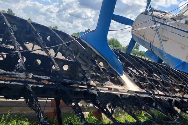 У селі Крупа невідомий підпалив аеродром. ФОТО