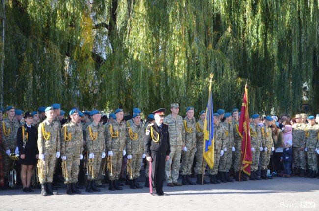«Нам є що захищати»: урочиста посвята ліцеїстів у Луцьку.  ФОТО