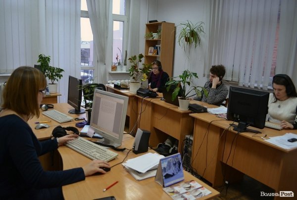 Команда ефемки і дротового радіо ВОДТРК працюють разом