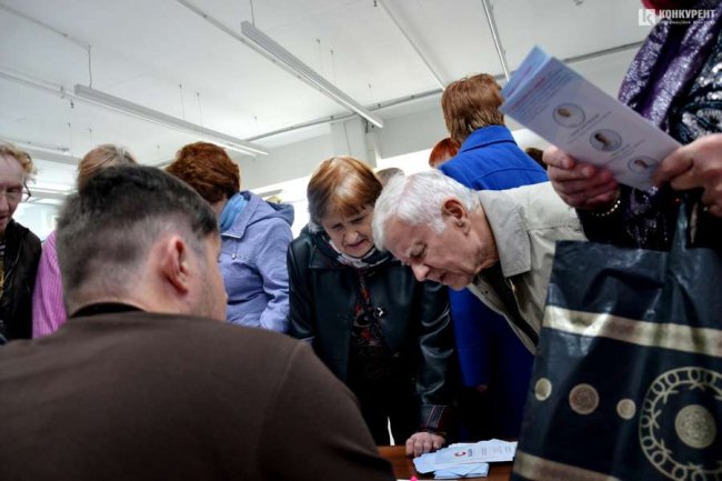 У луцькому «Промені» пенсіонери переглянули український документальний фільм