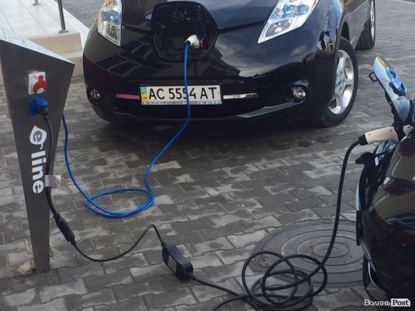 Для 8 волинських електромобілів відкрили заправку. ФОТО