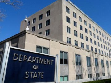 США не підтримують повну заборону на видачу віз росіянам, –  CNN