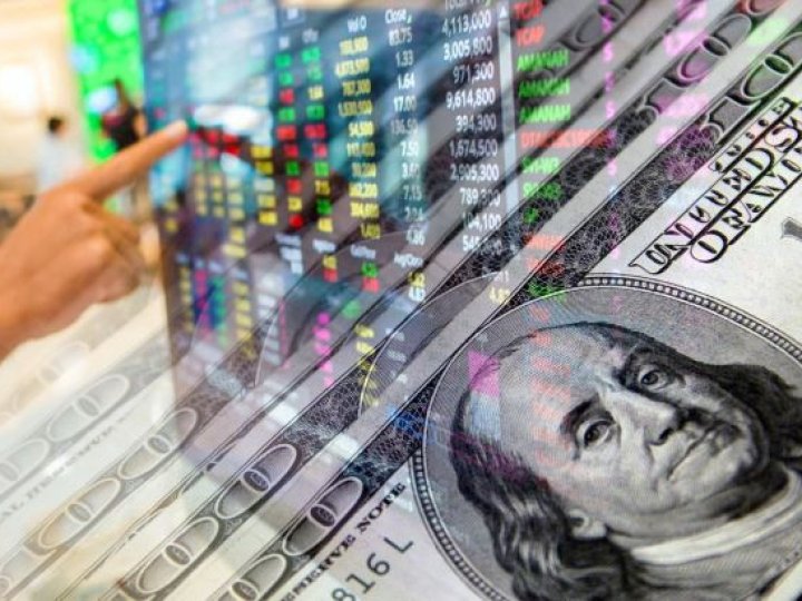 Що буде з курсом долара і євро у квітні: прогнози експертів