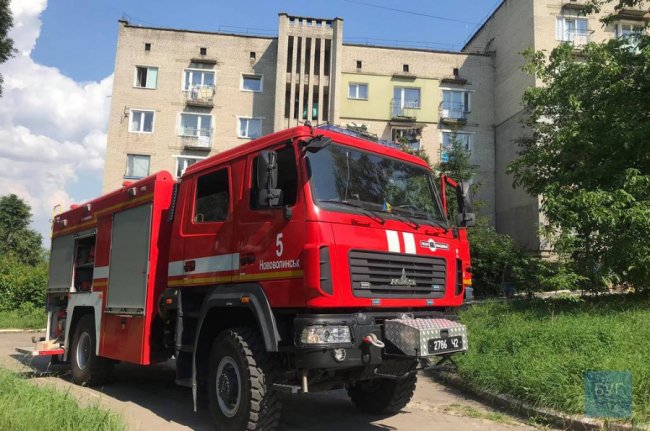 Господарі залишили їжу на плиті і заснули: у Нововолинську ледь не згоріла квартира