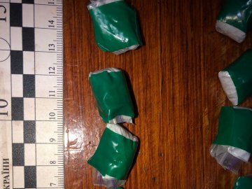 На Волині арештували жителя Кривого Рогу, підозрюваного у наркозлочинах. ФОТО