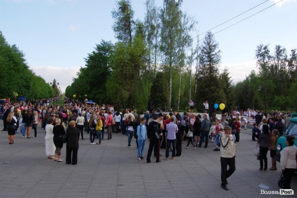 Вогнем і піротехнікою Луцьк відсалютував Перемозі