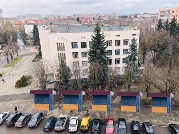 У Луцьку заборонили «базар» біля історичного факультету