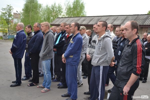 У Луцьку вітали ветеранів АТО, які лікуються у військовому госпіталі. ФОТО