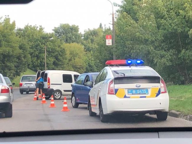 На одній з вулиць Луцька сталася аварія. ФОТО