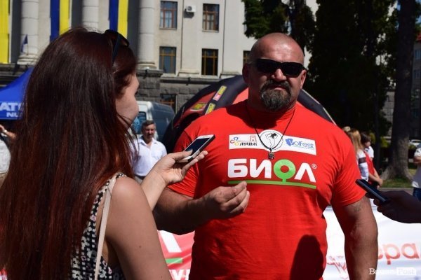 22 богатирі вражали лучан надзвичайною силою та міццю. ФОТО