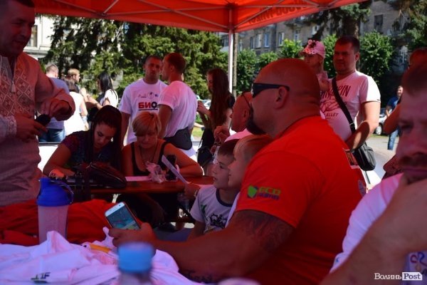 22 богатирі вражали лучан надзвичайною силою та міццю. ФОТО