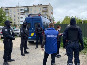 Судитимуть волинянина, який ґвалтував неповнолітнього похресника і продавав відео в інтернеті