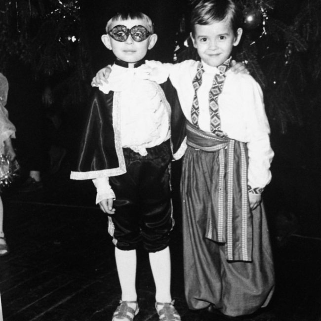 Відомі лучани у новорічних костюмах. ФОТО