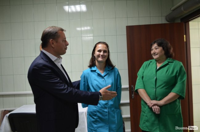 «Ми витрусимо з держави гроші для пенсіонерів та ветеранів», – Олег Ляшко у Луцьку*