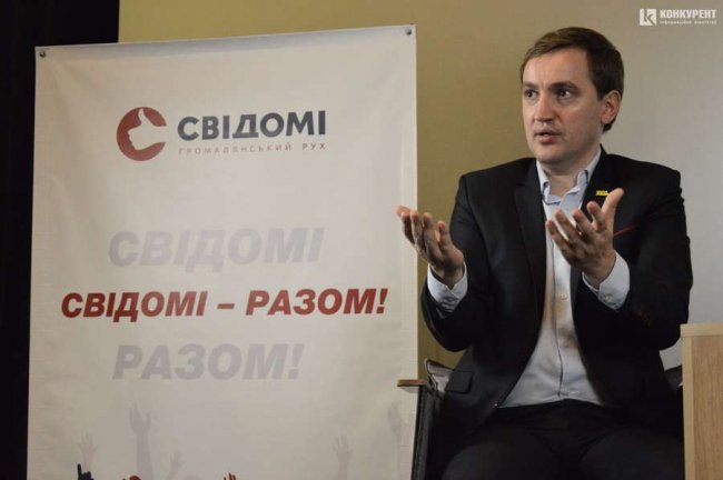 Відомий політичний експерт розповів, як не «клюнути» на гачок до олігархів. ФОТО