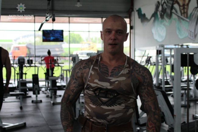 Волинські патрульні візьмуть участь у чемпіонаті зі стронгмену. ФОТО