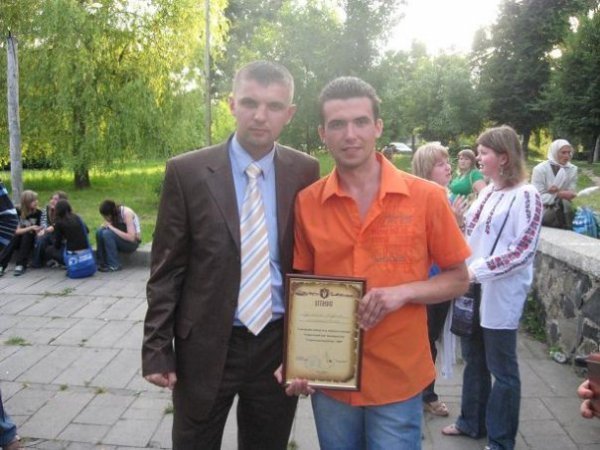 ПриватБанк запрошує на роботу. ФОТО*