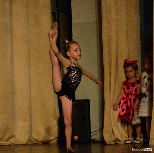 У Луцьку вибирали маленьких принца і принцесу. ФОТО