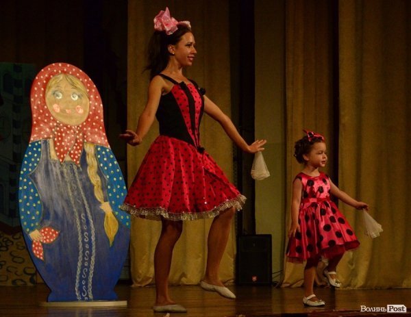 У Луцьку вибирали маленьких принца і принцесу. ФОТО