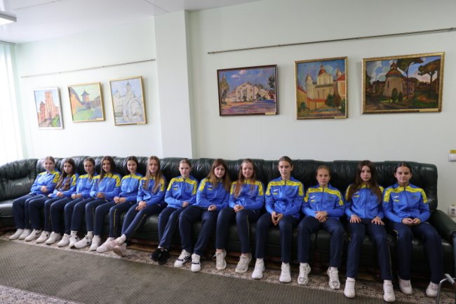 Луцькі футболістки поїдуть на турнір у Швецію. ФОТО, ВІДЕО