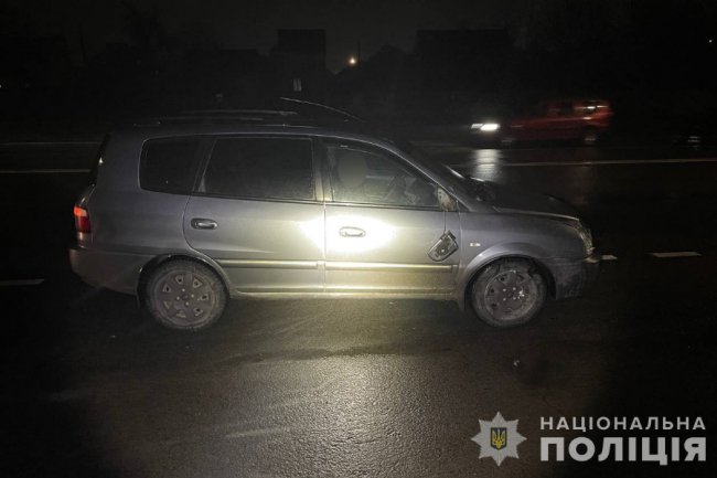 Поблизу Луцька водій автомобіля збив 19-річну дівчину