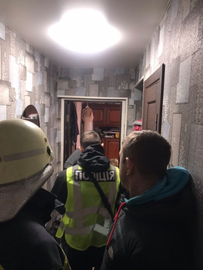 У волинському місті рятувальники визволили двох дітей із зачиненої квартири
