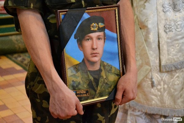 У Луцьку провели в останню путь двох бійців 51-ої бригади. ФОТО