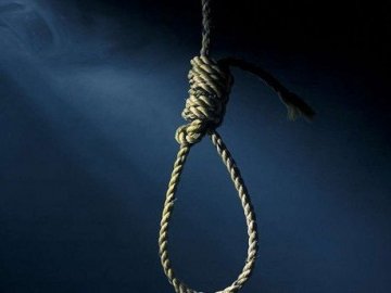 Волинянин звів рахунки з життям у власному будинку 