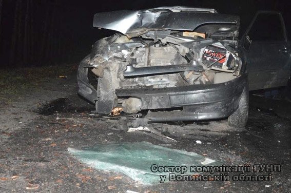 Під Любешовом нетверезий пенсіонер за кермом не розминувся з трактором. ФОТО