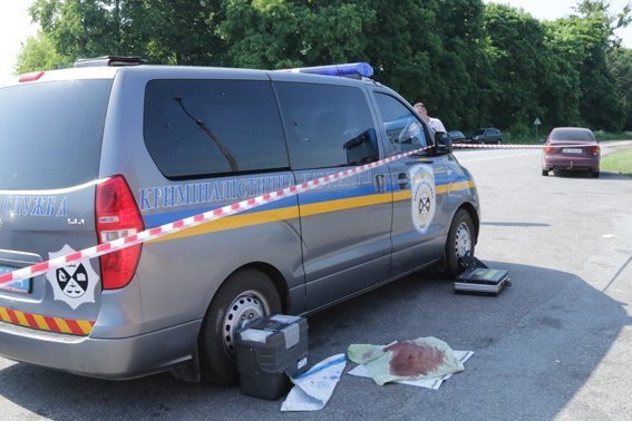 Чорна хроніка: на Дубенщині  харків'янин зарубав молоду дівчину. ФОТО