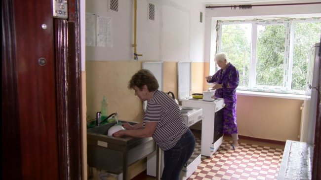 У Луцькому педколеджі готуються до навчального року: що буде з переселенцями, які живуть у гуртожитку