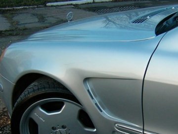 Під Луцьком Mercedes злетів із дороги