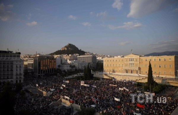 У Греції 17 тисяч демонстрантів вийшли на акції протесту проти кредиторів. ФОТО. ВІДЕО