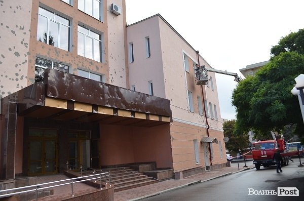 У Луцьку почали ремонтувати будівлю обласної міліції. ФОТО