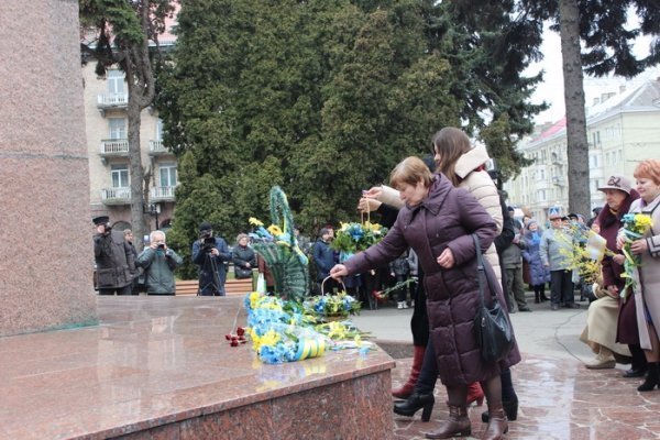 Лучани вшанували видатного українського поета. ФОТО
