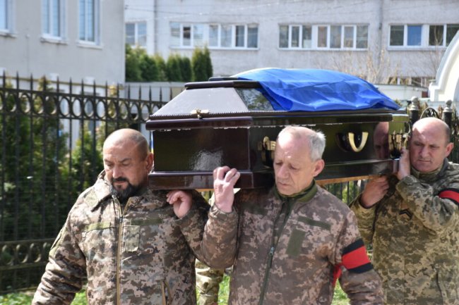 У Луцьку попрощалися з воїном Святославом Юзефчуком