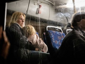 Росіяни депортували з Маріуполя ще 400 людей