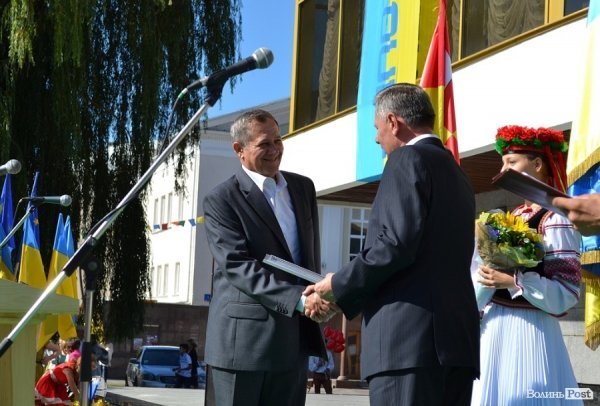 Мер Луцька у День міста заговорив сімома мовами. ФОТО