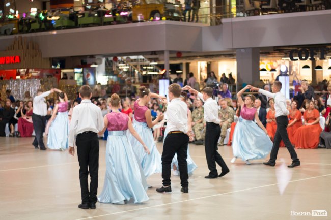 Свято з душею: у Луцьку відбувся «Осінній бал». ФОТО