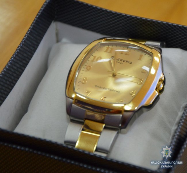 Нагородили волинського поліцейського, який поза службою затримав грабіжника