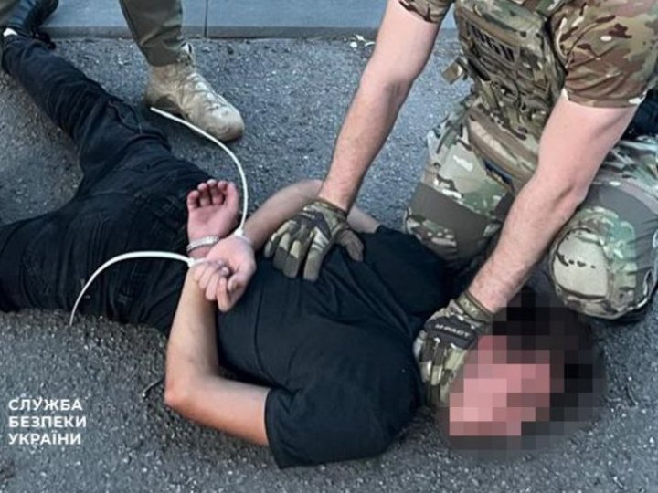 Готували подвійний теракт проти ТЦК: СБУ затримала російських агентів