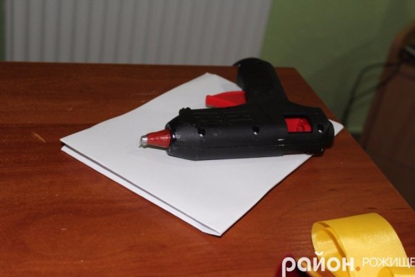 Волинська майстриня показала, як зробити новорічну іграшку власноруч 