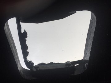 У рівненській маршрутці на пасажирку впало скло. ФОТО