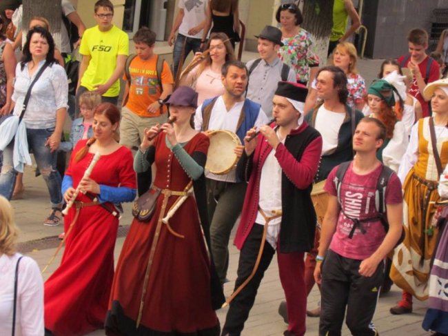 Луцьк «повернувся» в Середньовіччя. На «Князівський бенкет»