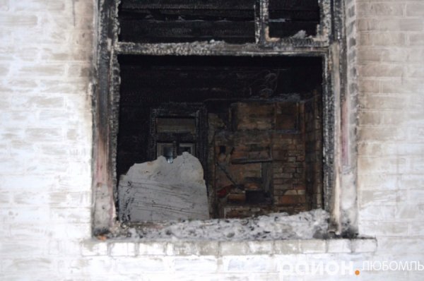 З'явилися фото жахливої пожежі у Любомлі