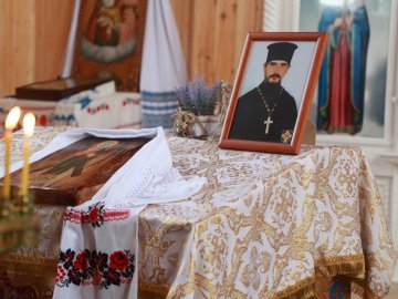 Під Луцьком попрощались із молодим священником, який раптово помер. ФОТО